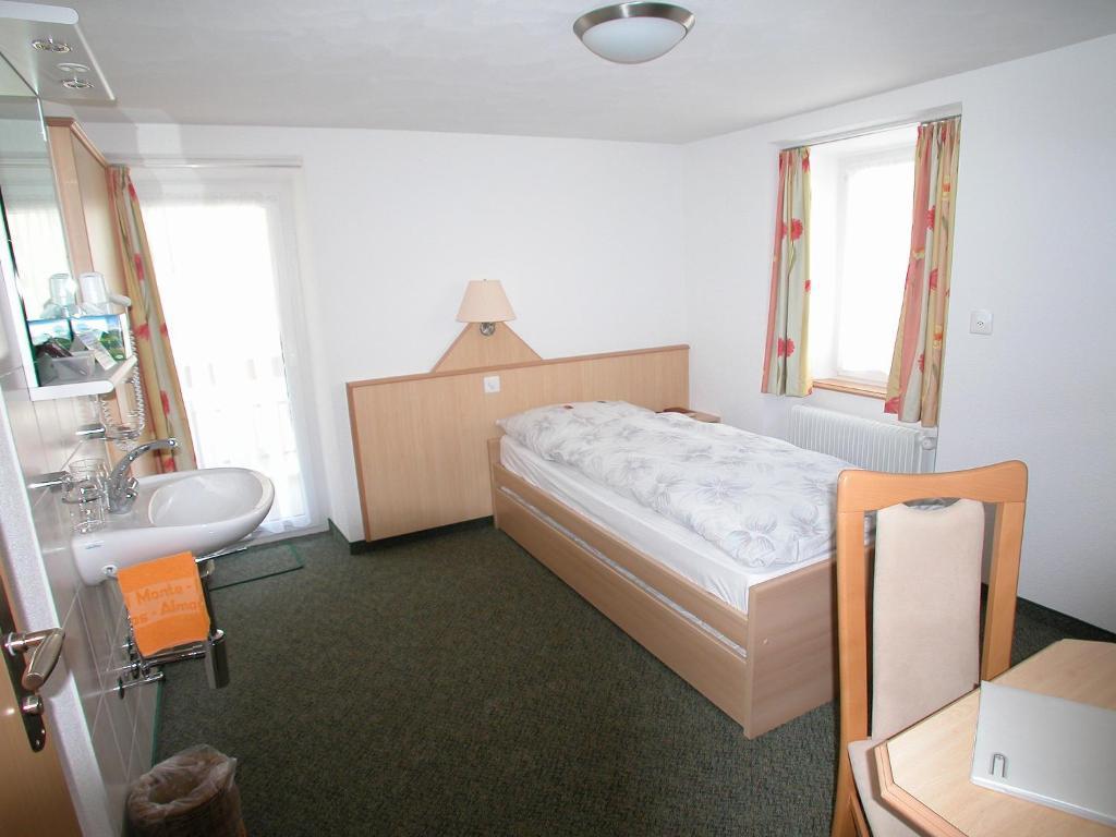 Hotel Monte-Moro Saas-Almagell Ανέσεις φωτογραφία